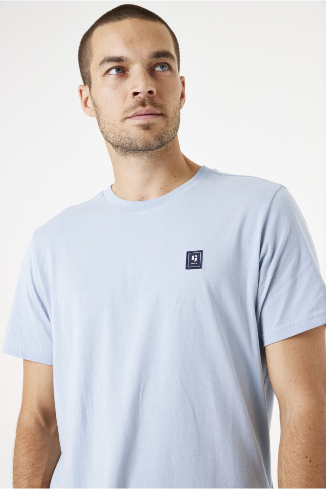 T SHIRT E51201 1863 DUSTY BLUE